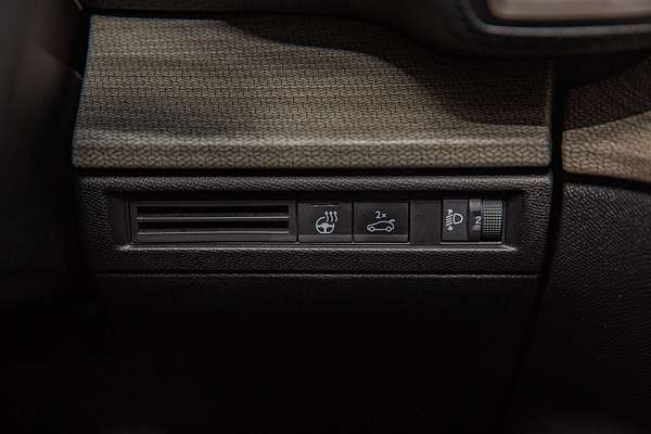 2022 Citroen C5 X Shine E43