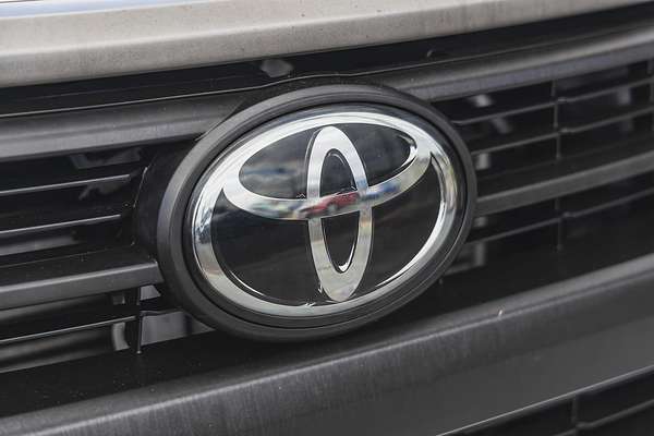 2020 Toyota Hilux SR GUN126R 4X4