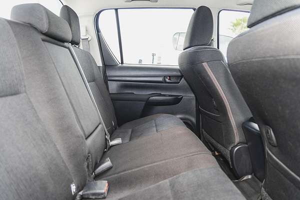2020 Toyota Hilux SR GUN126R 4X4