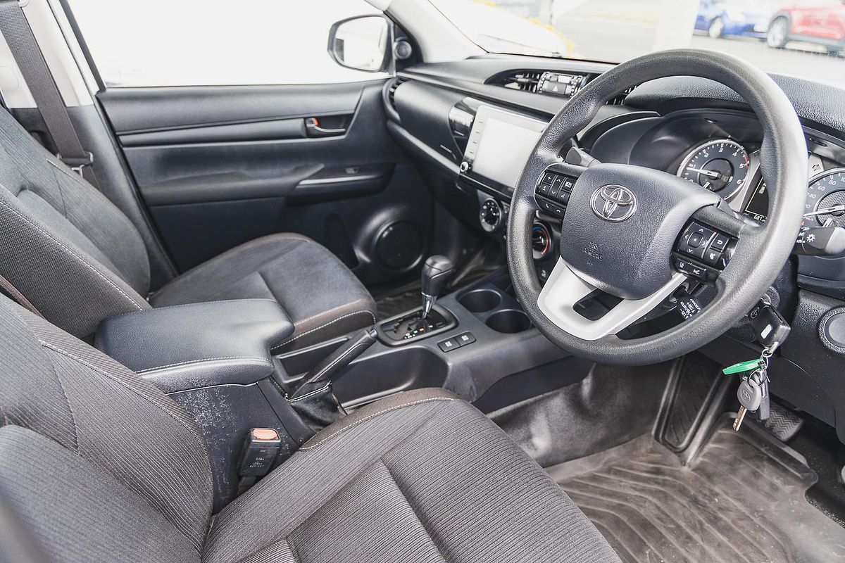 2020 Toyota Hilux SR GUN126R 4X4