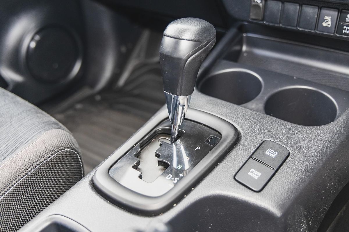 2020 Toyota Hilux SR GUN126R 4X4
