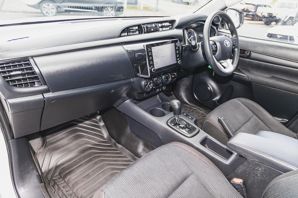 2020 Toyota Hilux SR GUN126R 4X4