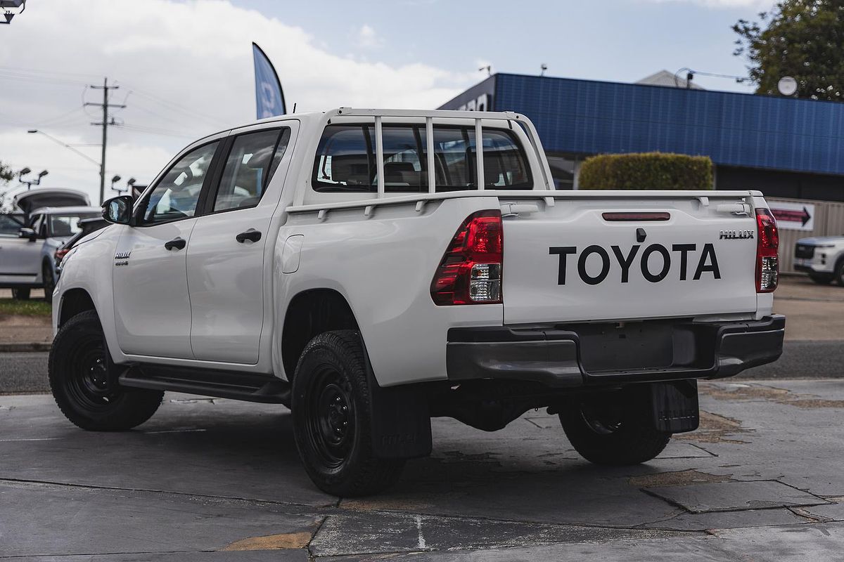 2020 Toyota Hilux SR GUN126R 4X4