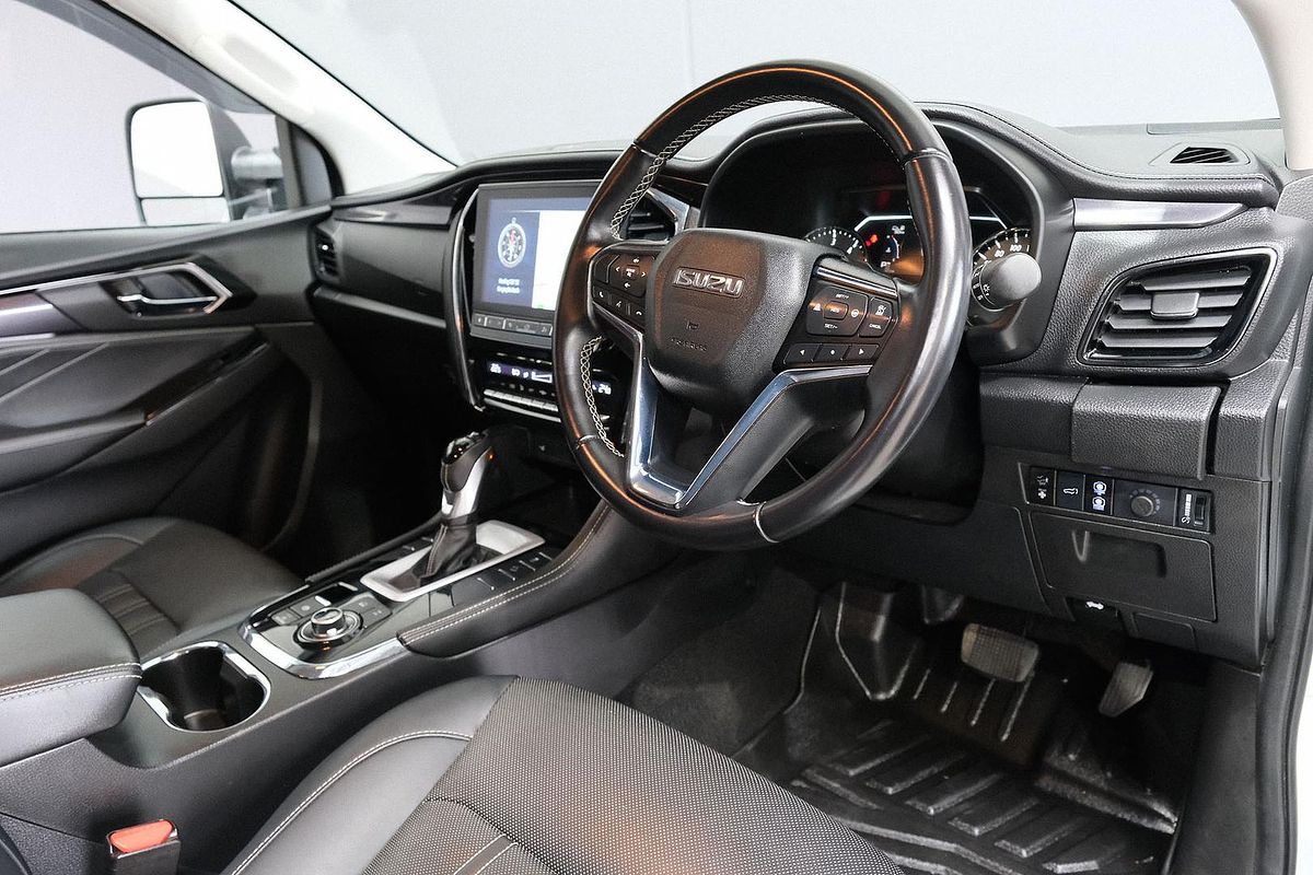 2023 Isuzu MU-X LS-T