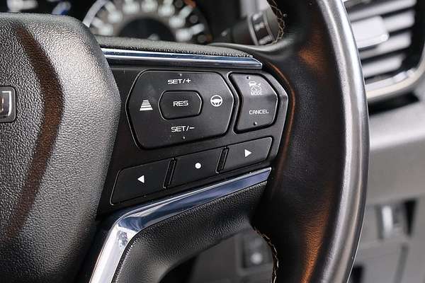 2023 Isuzu MU-X LS-T