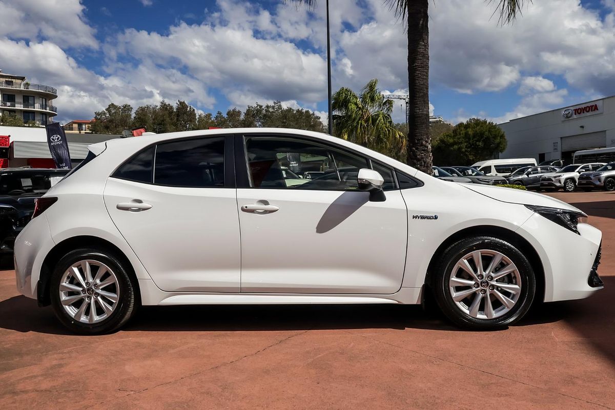 2024 Toyota Corolla SX Hybrid ZWE219R