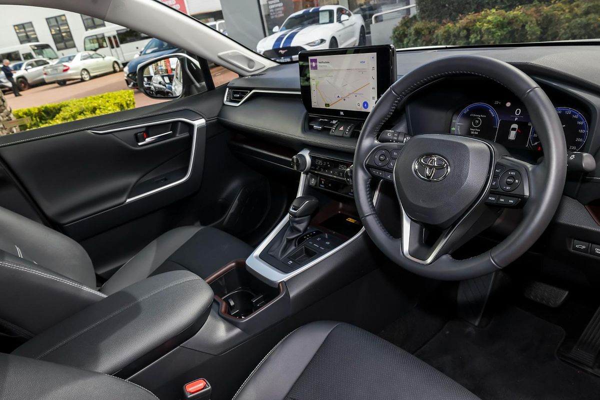 2024 Toyota RAV4 Cruiser AXAH52R