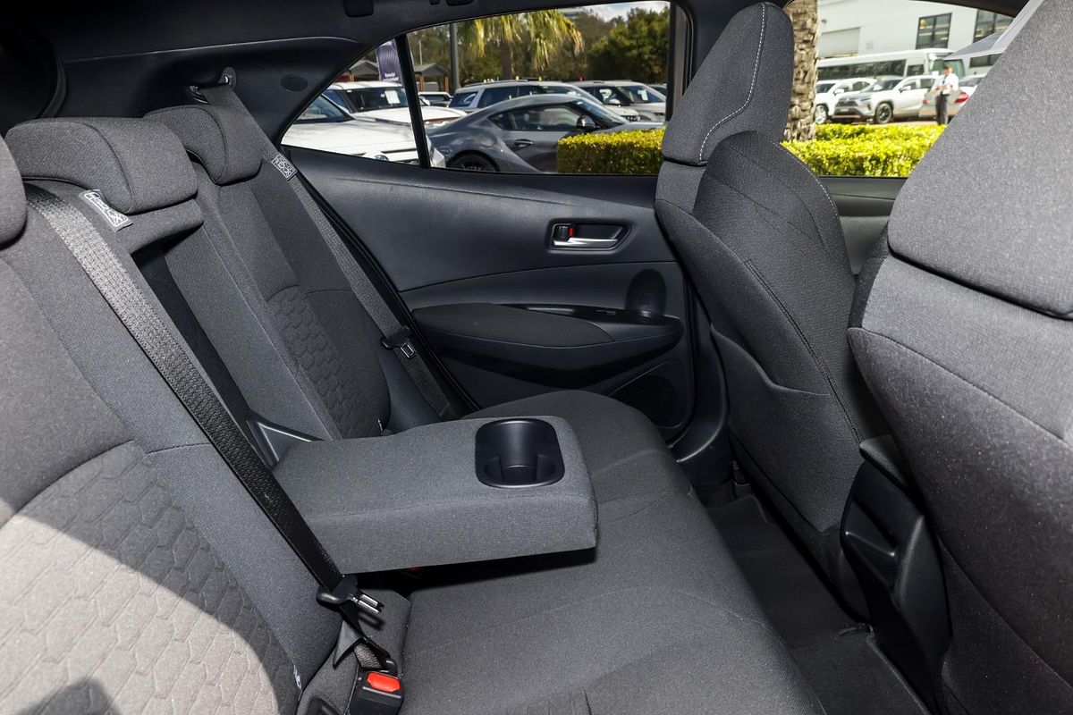2024 Toyota Corolla SX Hybrid ZWE219R