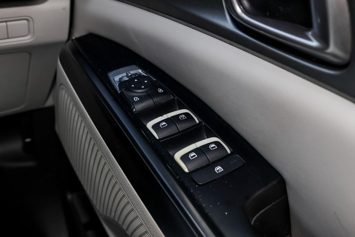 2021 Kia Carnival S KA4