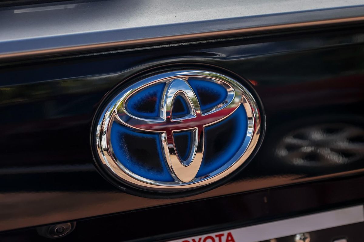 2024 Toyota RAV4 Cruiser AXAH54R