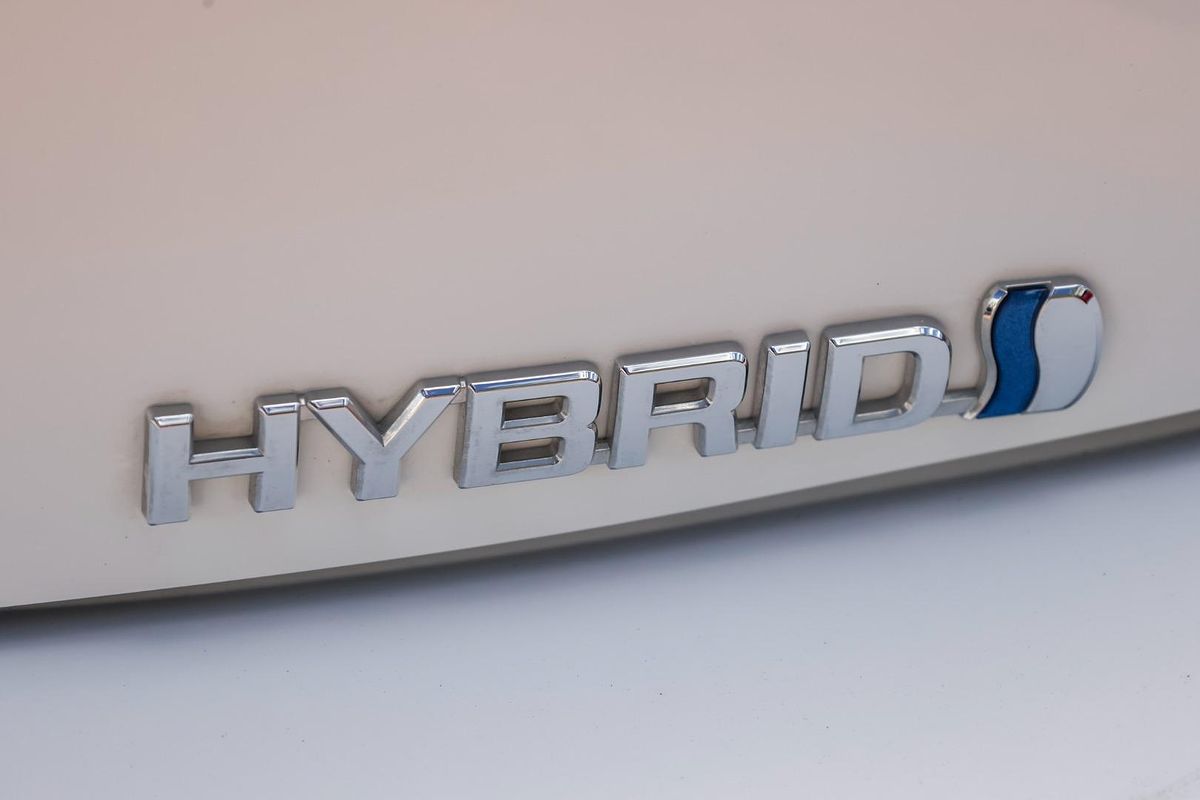 2024 Toyota Corolla SX Hybrid ZWE219R