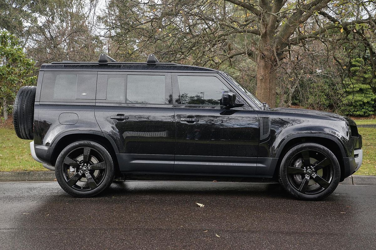 2020 Land Rover Defender 110 D240 SE L663