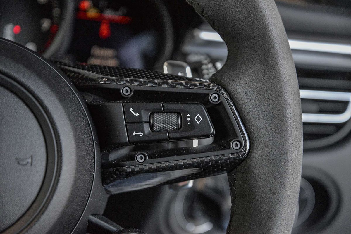 2023 Porsche Macan GTS 95B