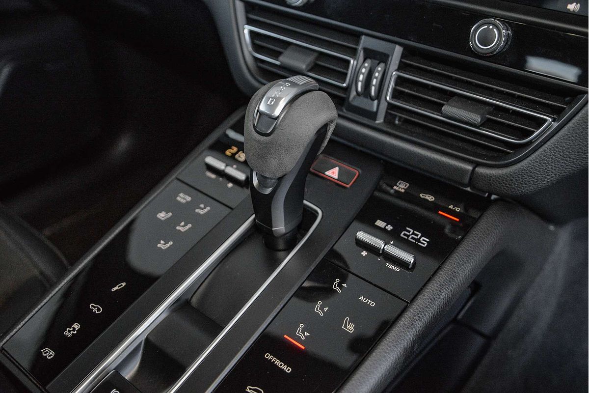 2023 Porsche Macan GTS 95B