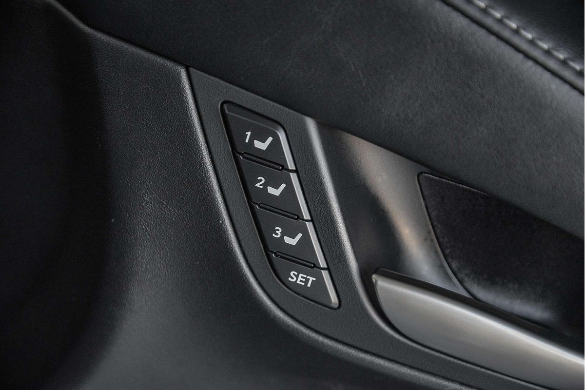 2018 Lexus LX LX450d VDJ201R