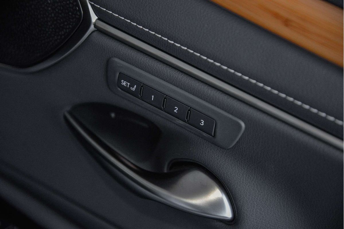 2022 Lexus ES ES300h Sports Luxury AXZH10R
