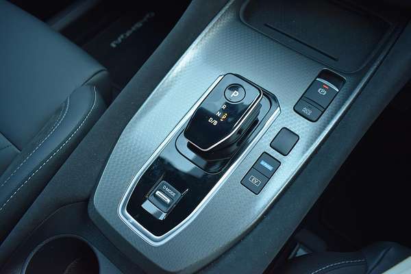 2025 Nissan QASHQAI N-DESIGN e-POWER J12