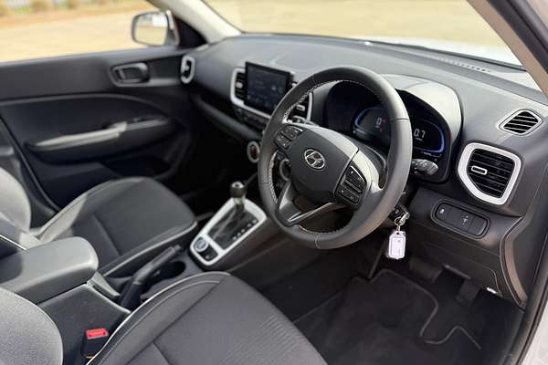 2024 Hyundai Venue Active QX.V5