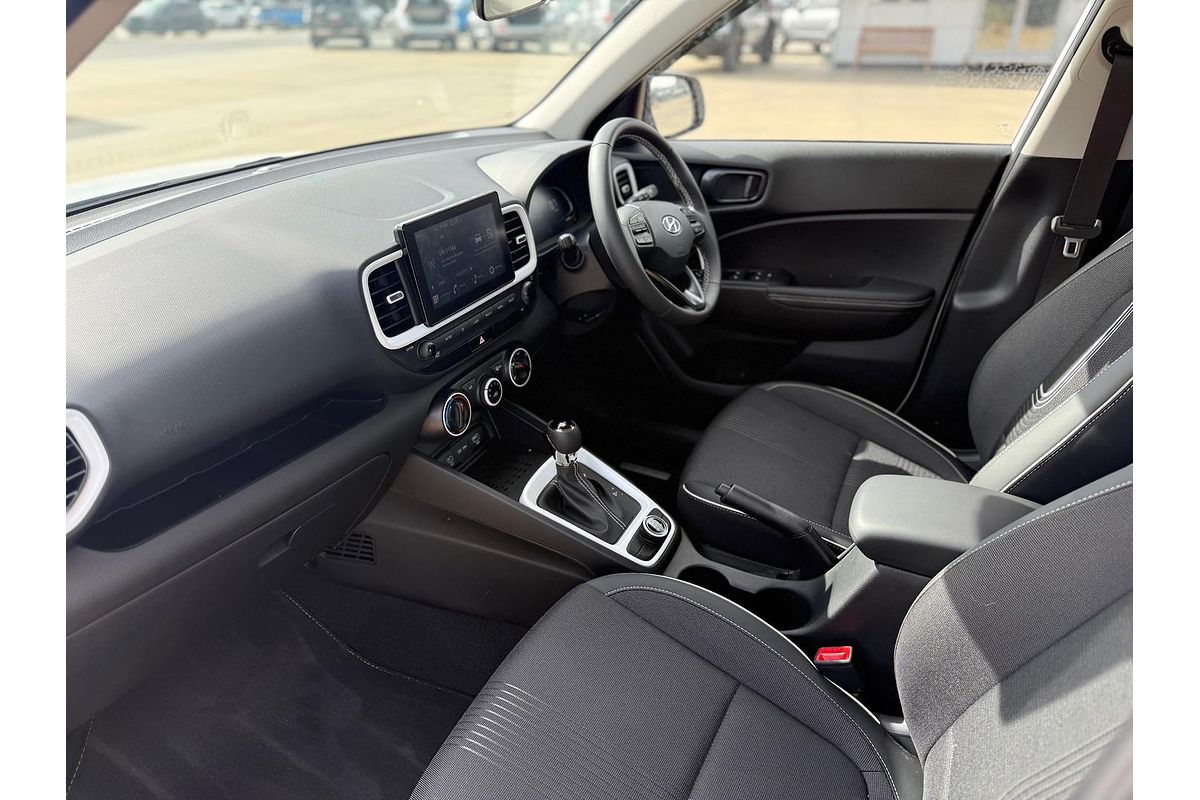 2024 Hyundai Venue Active QX.V5