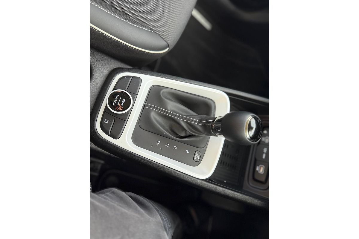 2024 Hyundai Venue Active QX.V5