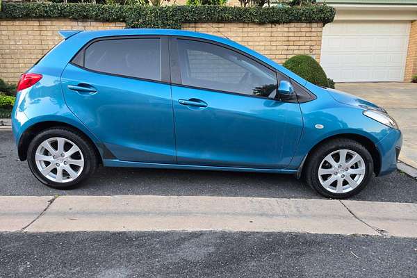 2011 Mazda 2 Maxx DE Series 1