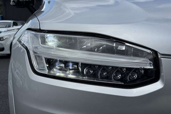 2021 Volvo XC90 Recharge Plug-In Hybrid