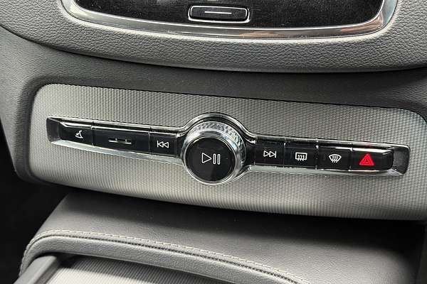 2021 Volvo XC90 Recharge Plug-In Hybrid