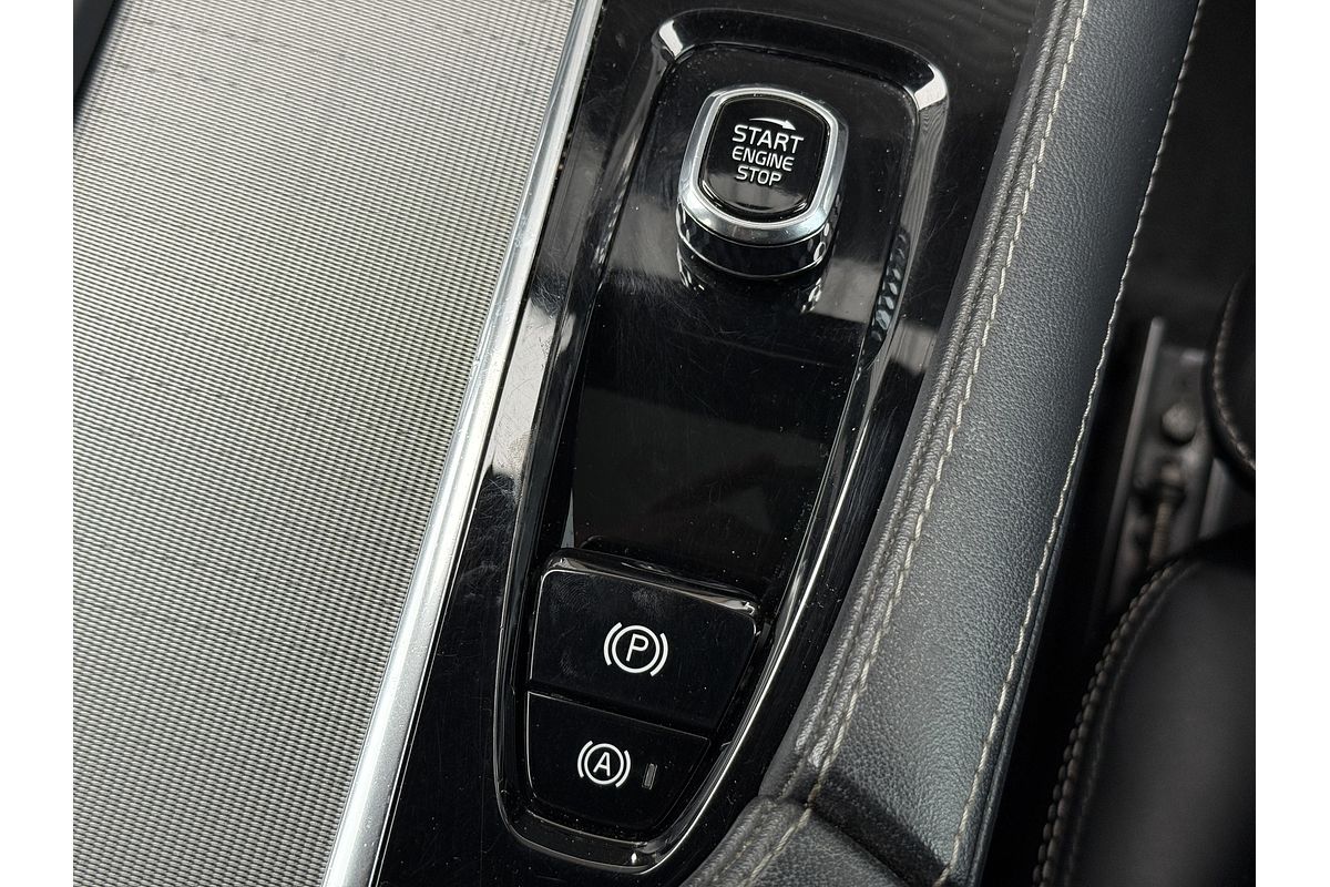 2021 Volvo XC90 Recharge Plug-In Hybrid
