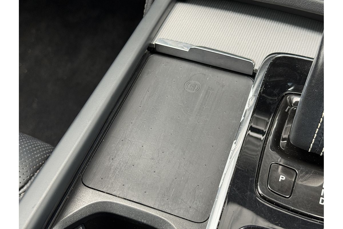 2021 Volvo XC90 Recharge Plug-In Hybrid