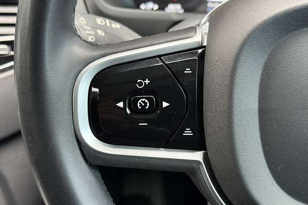 2021 Volvo XC90 Recharge Plug-In Hybrid