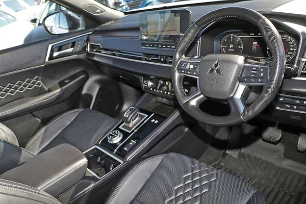 2024 Mitsubishi Outlander PHEV GSR ZM