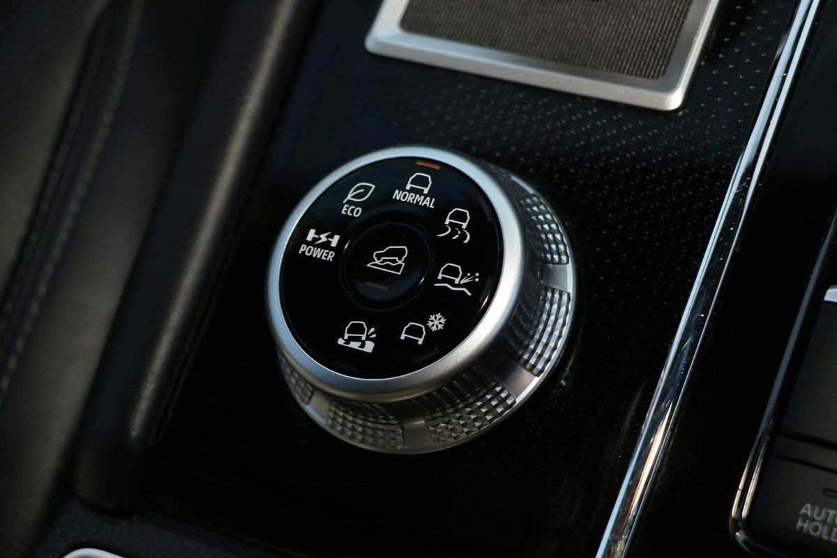 2024 Mitsubishi Outlander PHEV GSR ZM