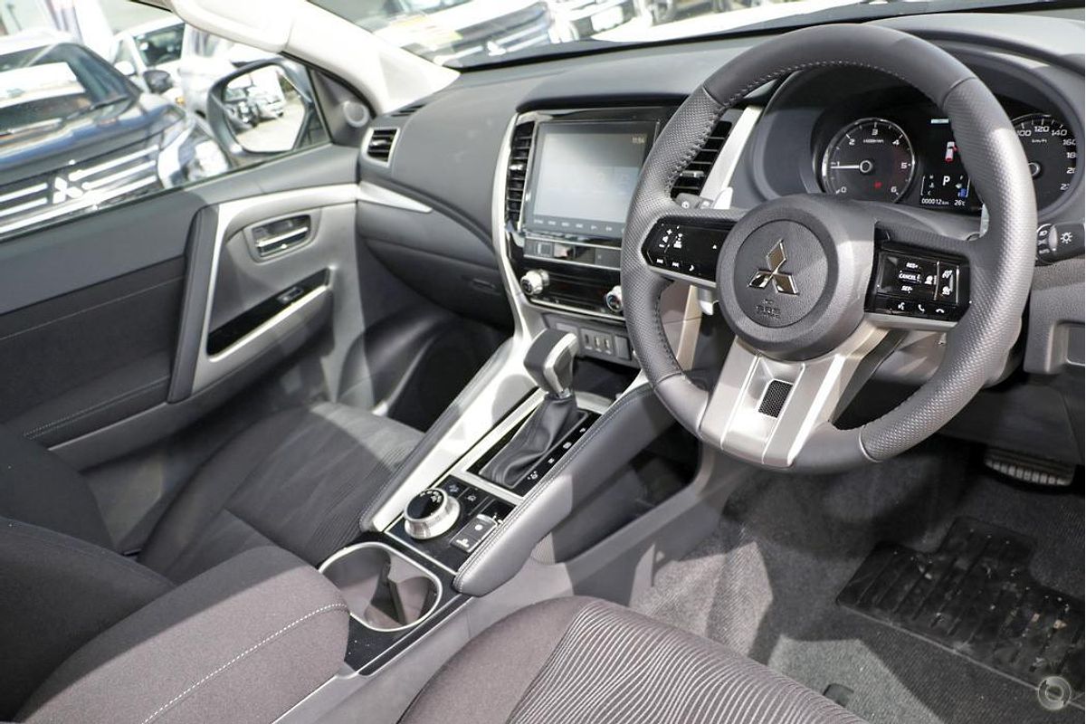 2024 Mitsubishi Pajero Sport GLX QG