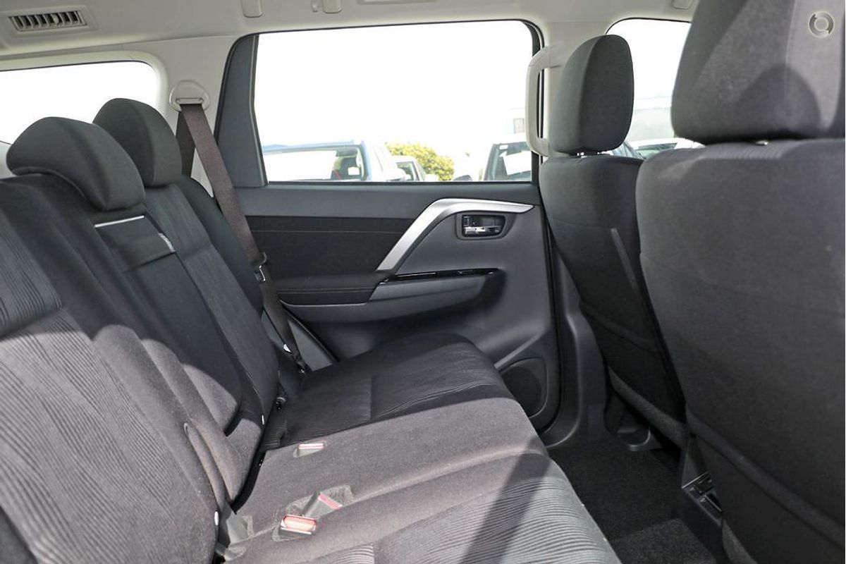 2024 Mitsubishi Pajero Sport GLX QG