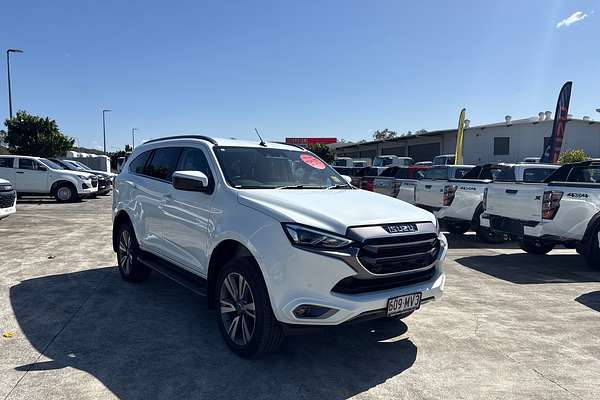 2023 Isuzu MU-X LS-T