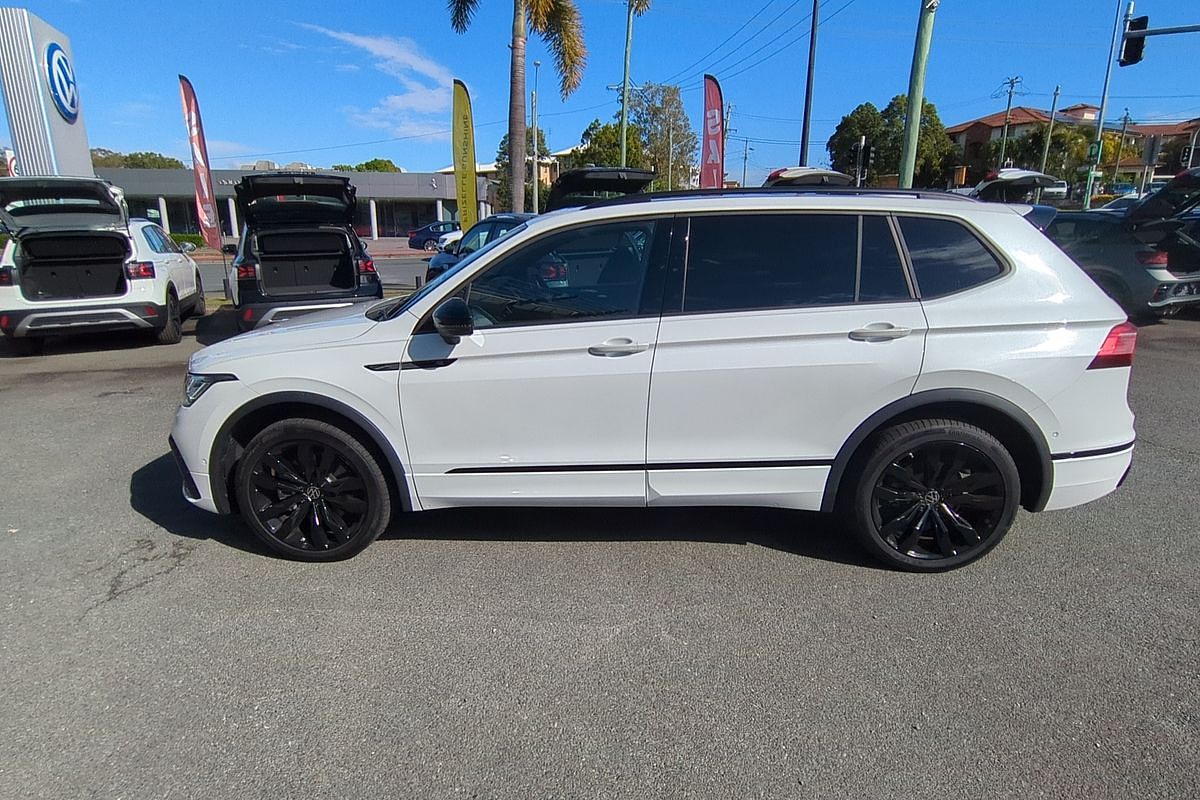 2024 Volkswagen Tiguan Wolfsburg Edition Allspace 5N