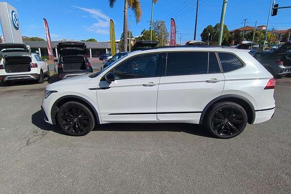 2024 Volkswagen Tiguan Wolfsburg Edition Allspace 5N