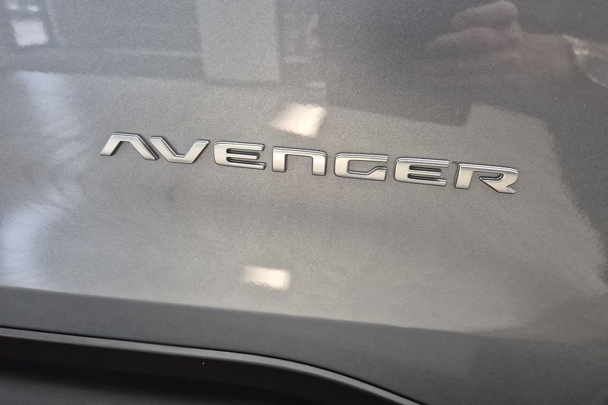 2024 Jeep Avenger Summit JJ