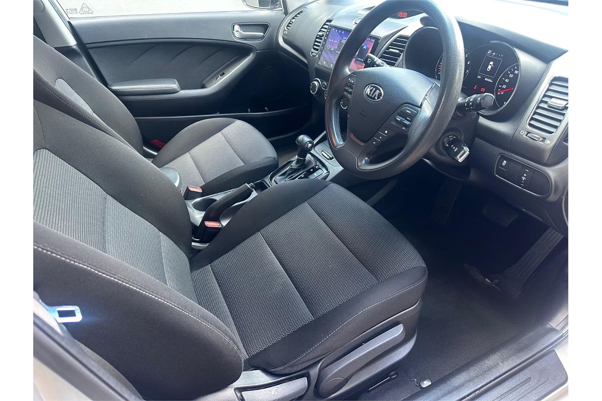 2017 Kia Cerato S YD