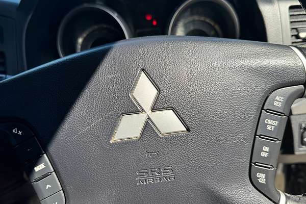 2012 Mitsubishi Pajero GLX-R NW