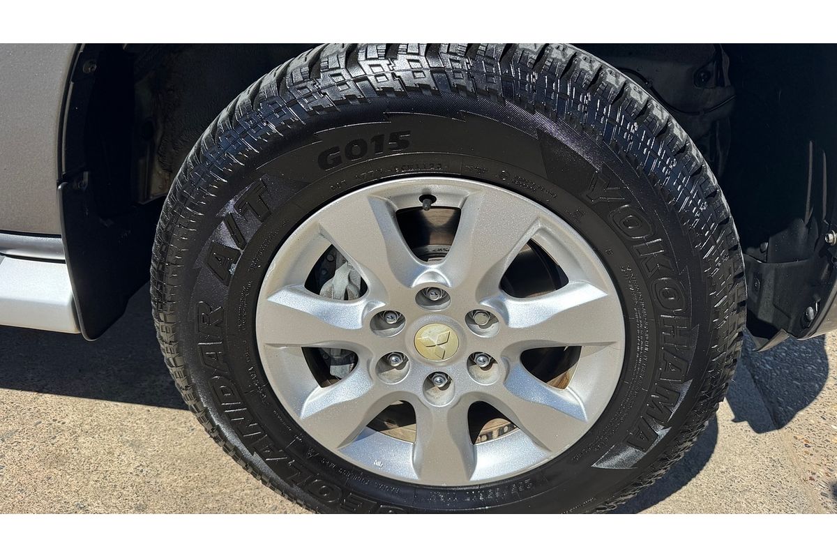 2012 Mitsubishi Pajero GLX-R NW