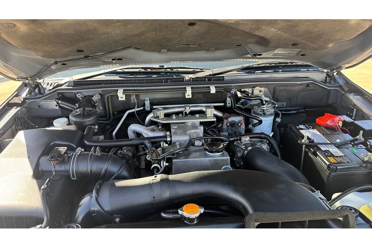 2012 Mitsubishi Pajero GLX-R NW