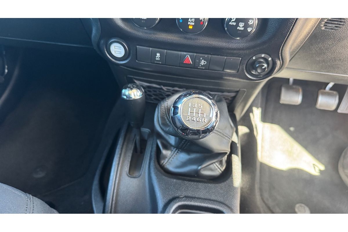 2014 Jeep Wrangler Sport (4x4) JK MY13