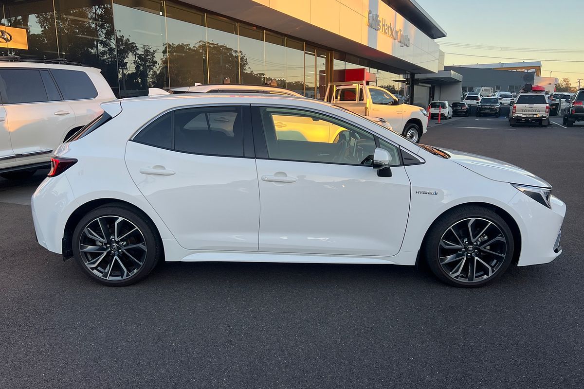 2022 Toyota Corolla ZR Hybrid ZWE219R