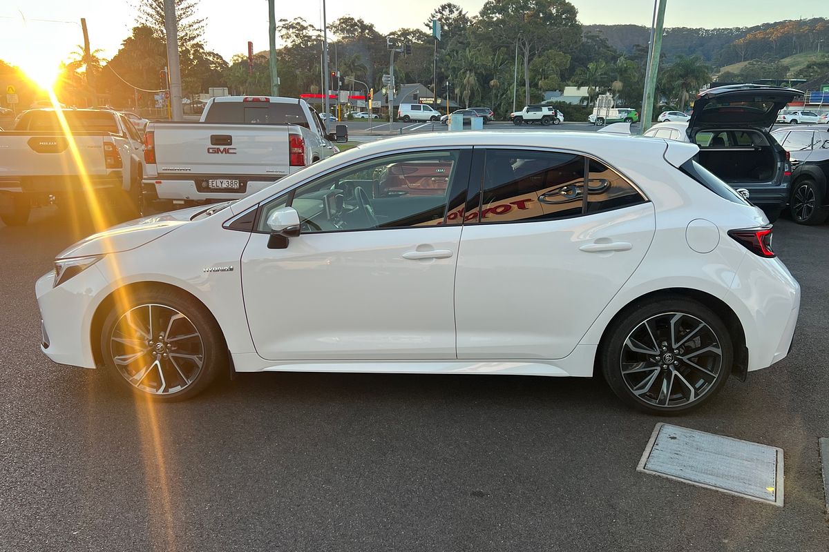 2022 Toyota Corolla ZR Hybrid ZWE219R