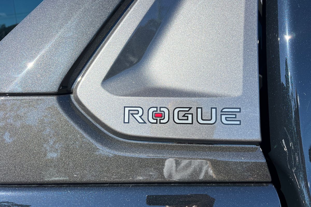 2025 Toyota Hilux Rogue 48V GUN126R 4X4