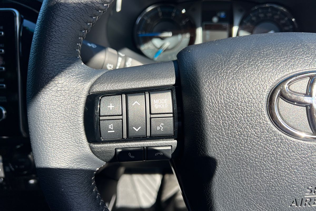 2025 Toyota Hilux Rogue 48V GUN126R 4X4