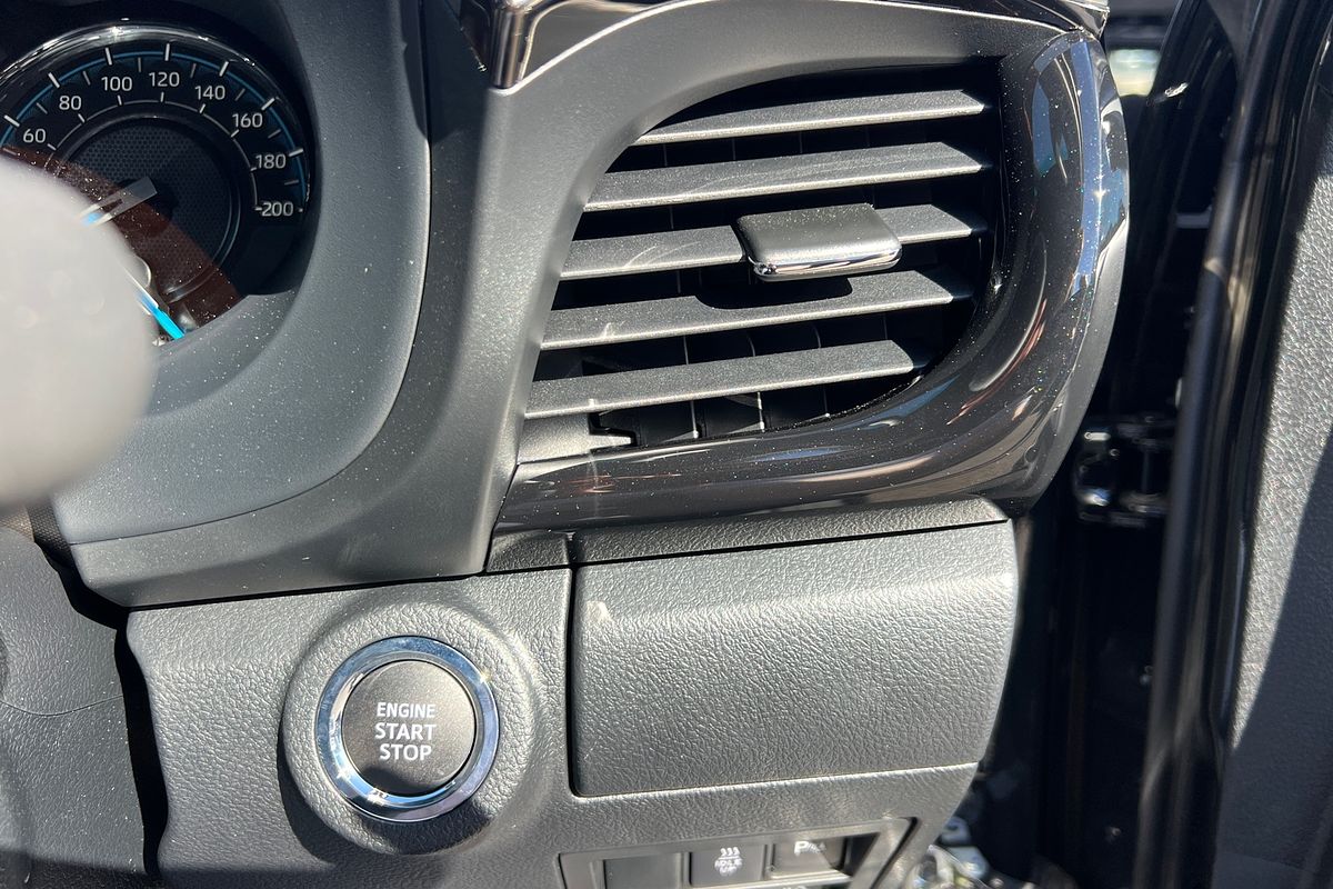 2025 Toyota Hilux Rogue 48V GUN126R 4X4