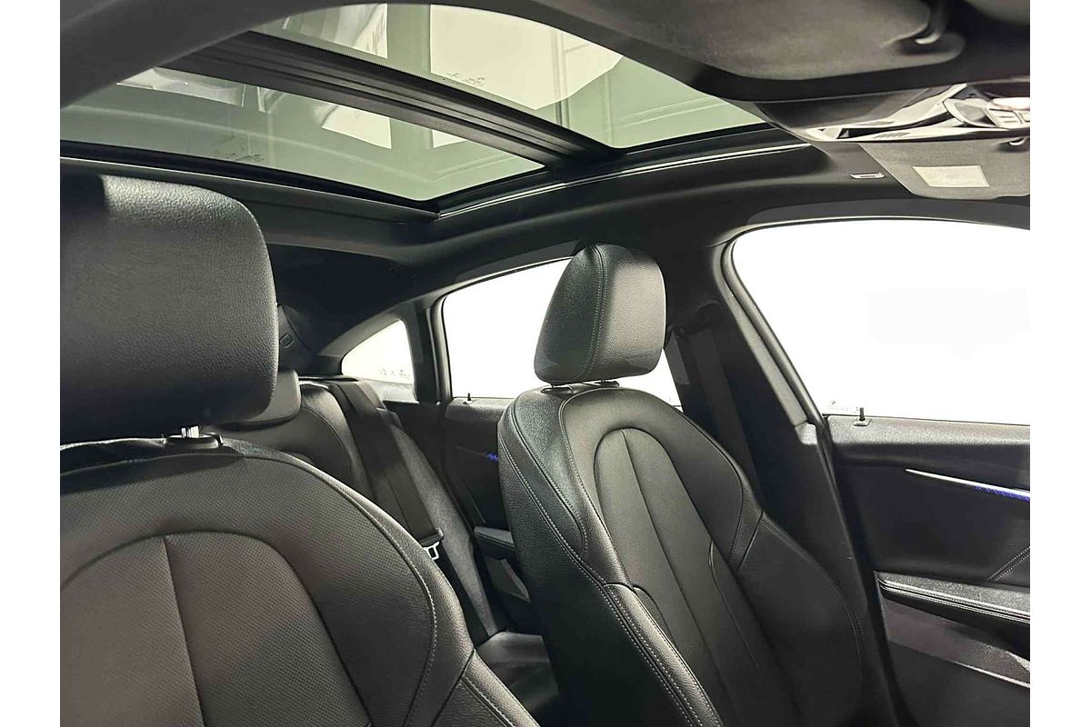 2021 BMW 2 Series 220i M Sport F44