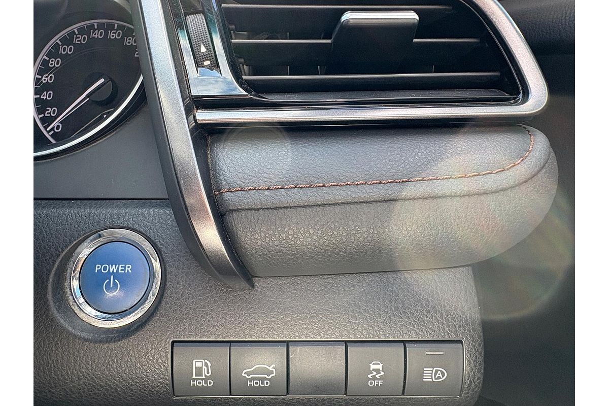 2020 Toyota Camry Ascent AXVH71R